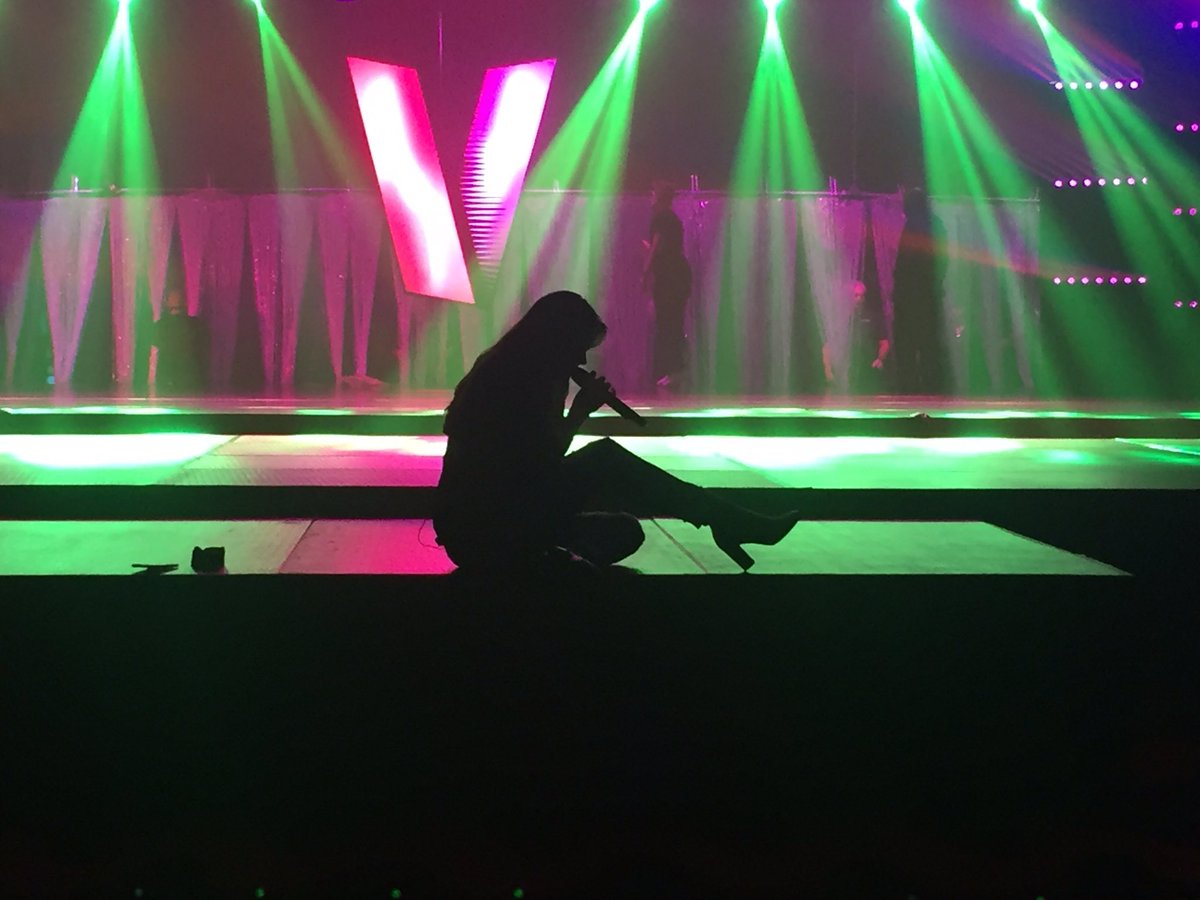 HaileeSteinfeld's tweet photo. Last night I had the honor of sharing the stage with 300 incredibly talented dancers. #VelocityDance https://t.co/5GRs9SLuzN