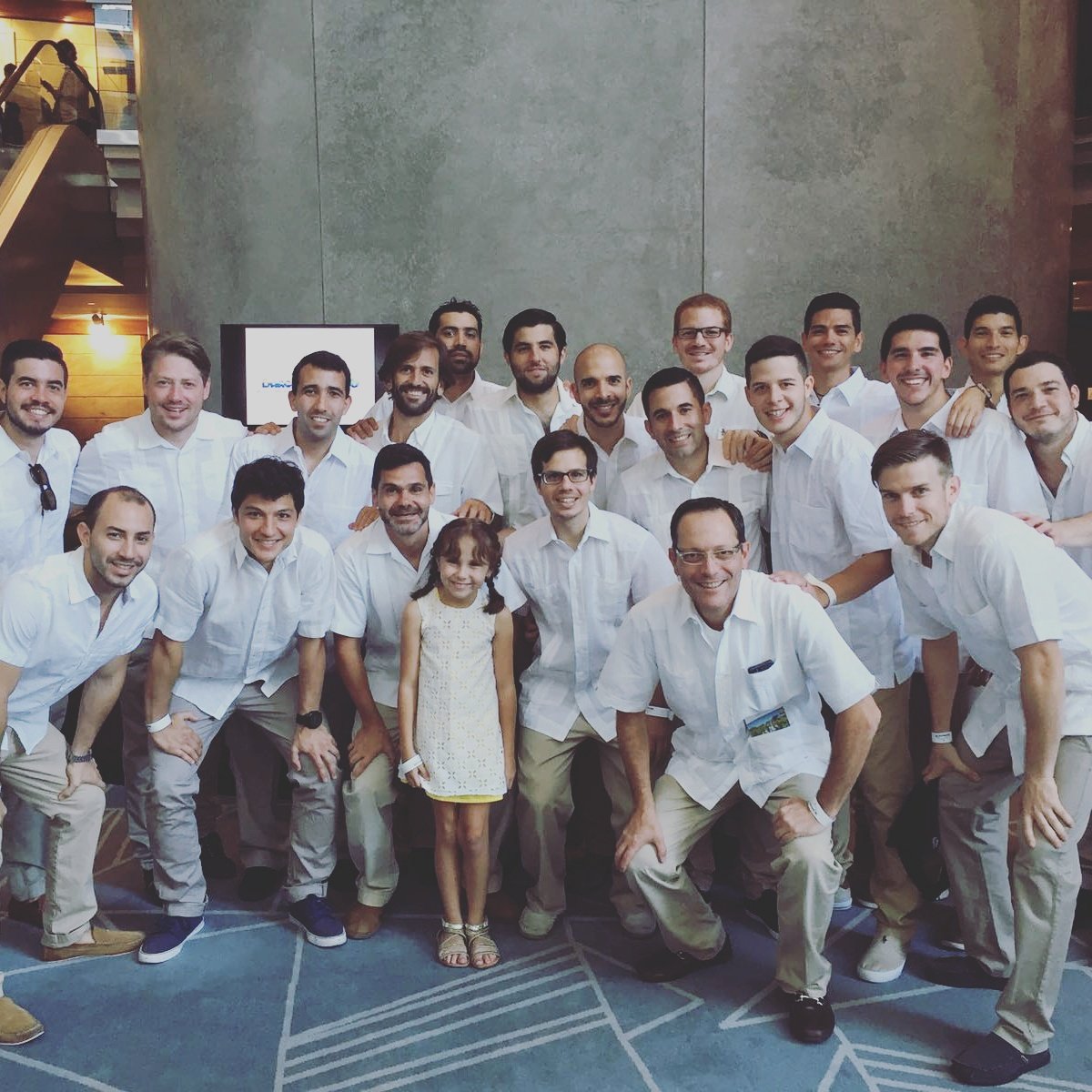 Medicos-Vinotinto tweet media