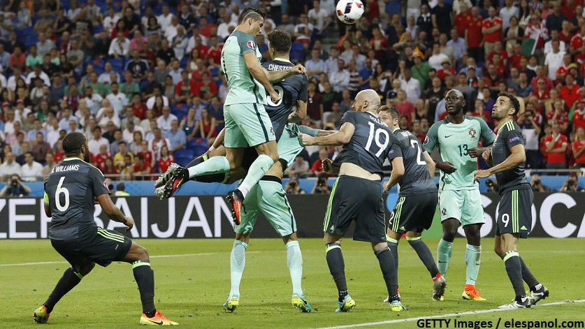 DSports's tweet photo. ¡BRUTAL! Cristiano saltó 76,2 centímetros y cabeceó a 71,3 kilómetros por hora. #EurocopaEnDIRECTV https://t.co/yIA4haIEH7