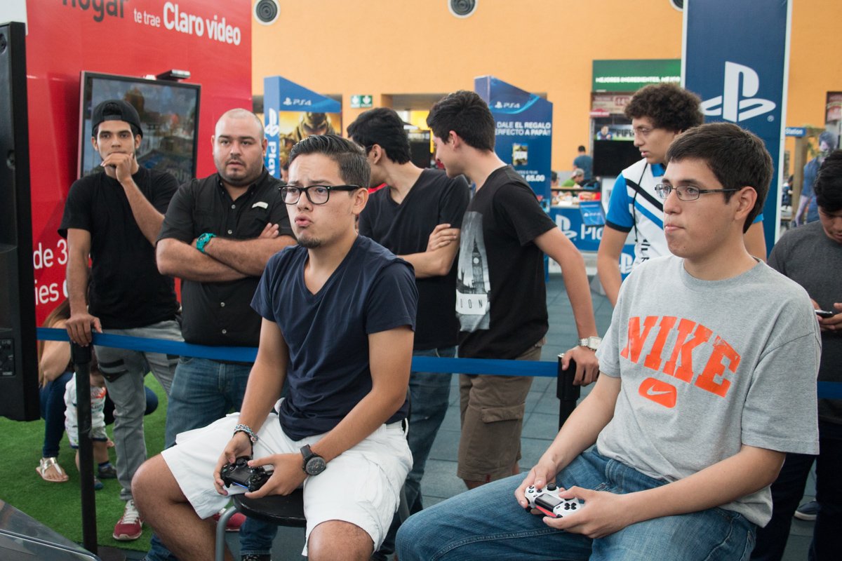 MultiplazaSV's tweet photo. El trabajo en equipo dio increíbles resultados 💪🏼

¡Muchas felicidades a los ganadores! #FutCourt https://t.co/ZkjbhuP4ge