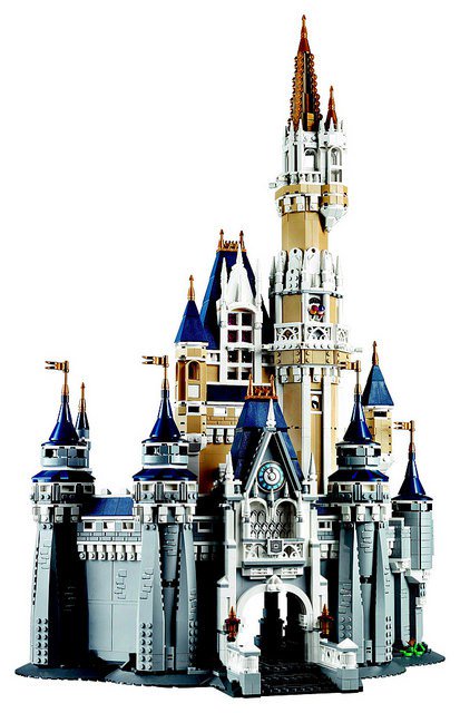 BrothersBrick's tweet photo. LEGO to release a huge 4,080 piece Cinderella Castle set [News] https://t.co/2VdBdpPFAZ https://t.co/FaSlgzSI8Y