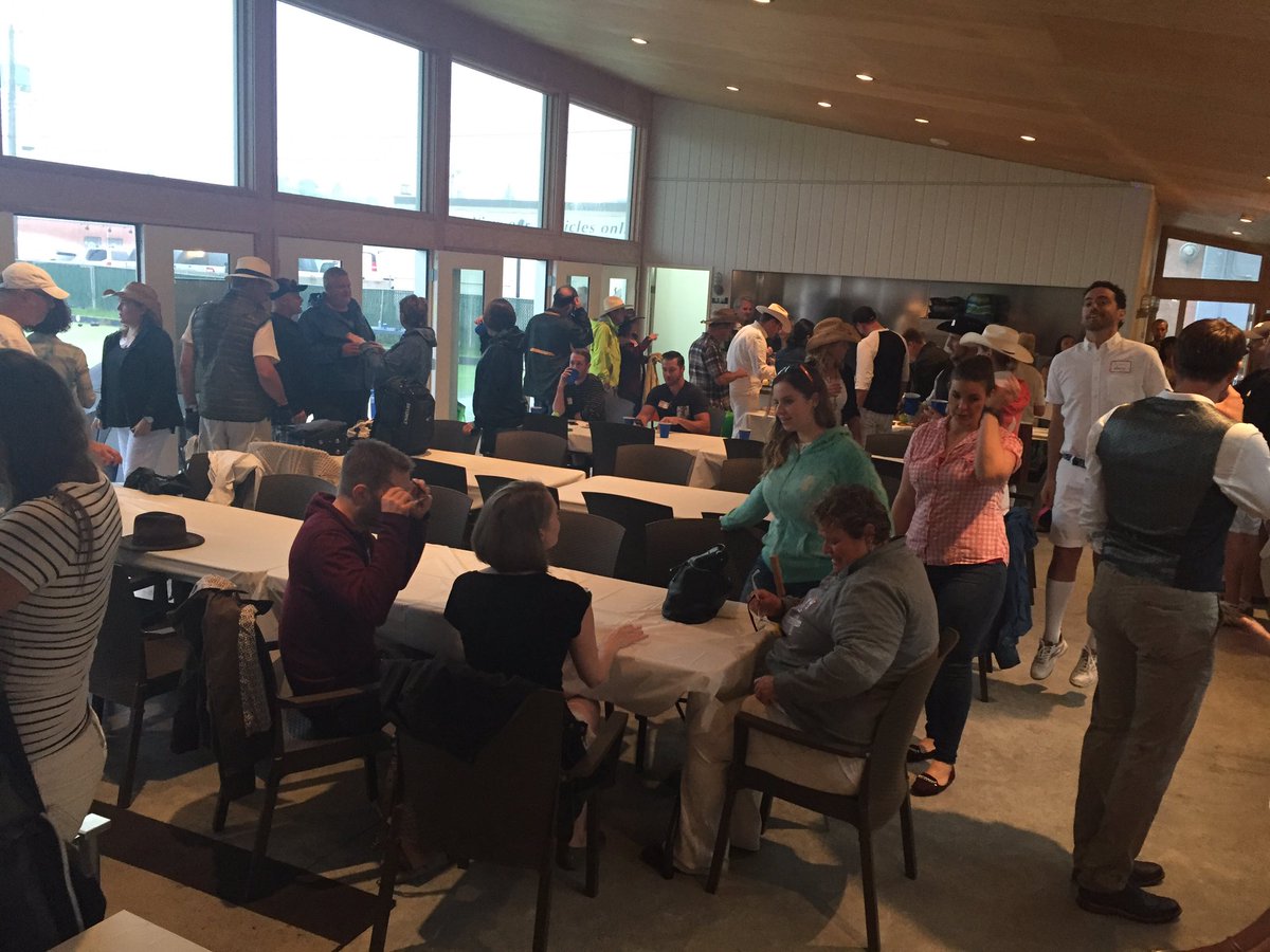 BattistellaDev's tweet image. We're spending the evening lawn bowling in support of @YYCJackLong &amp;amp; affordable housing for seniors #yycgive