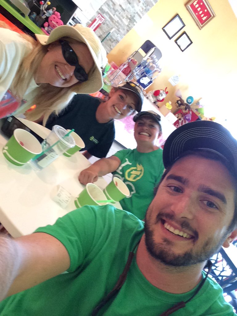 Alex_Jeffco_AFP's tweet photo. Hey @AFPColorado, hard work deserves some cold ice-cream and support of small business! Good #dayofaction https://t.co/mFEAZXFnRL