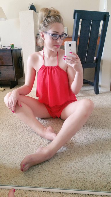 Im so sweaty! This heat is great :) #LALife https://t.co/dNr4z0tF1r<a href="/tag/lalife"class="tags">#LALife</a>