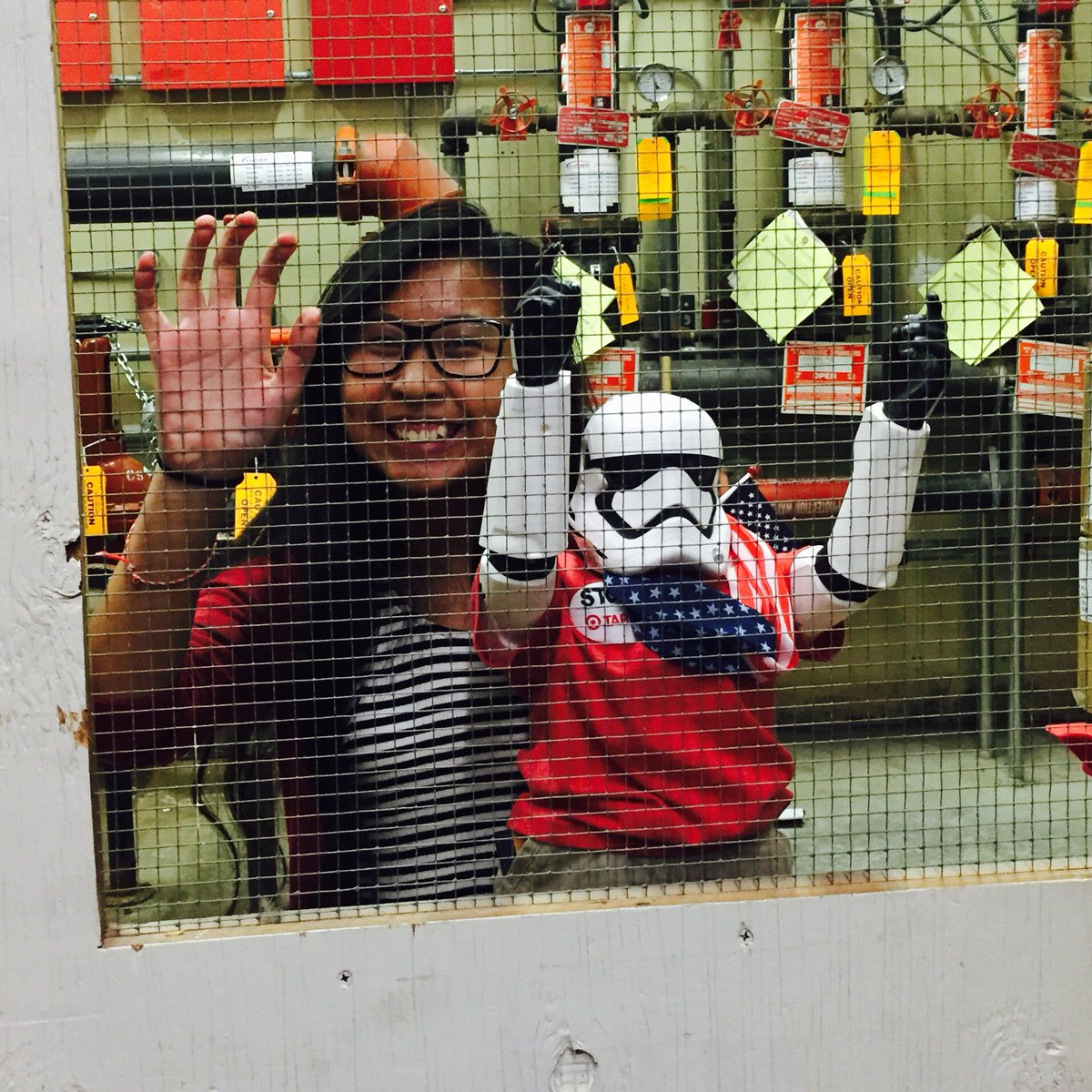 Redcard # 5 is here now let Stormy/Gaohli get outta the BR and back to the lanes for #more <a href="/CatalinaPhan/">Catalina Phan</a> <a href="/Handler29/">Mandee Handrahan</a>