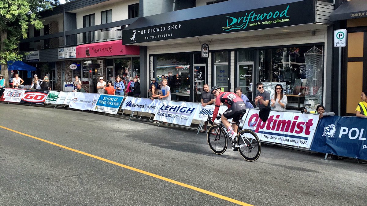#Tsawwassen resident, Jeffrey Kemp with <a href="/GastownCycling/">GastownCycling</a> leading the race early. #TdD2016