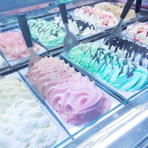 sjisfood's tweet photo. #HappyHeechulDay✨
Heechul (Ice cream) https://t.co/9wcPE8T2jw