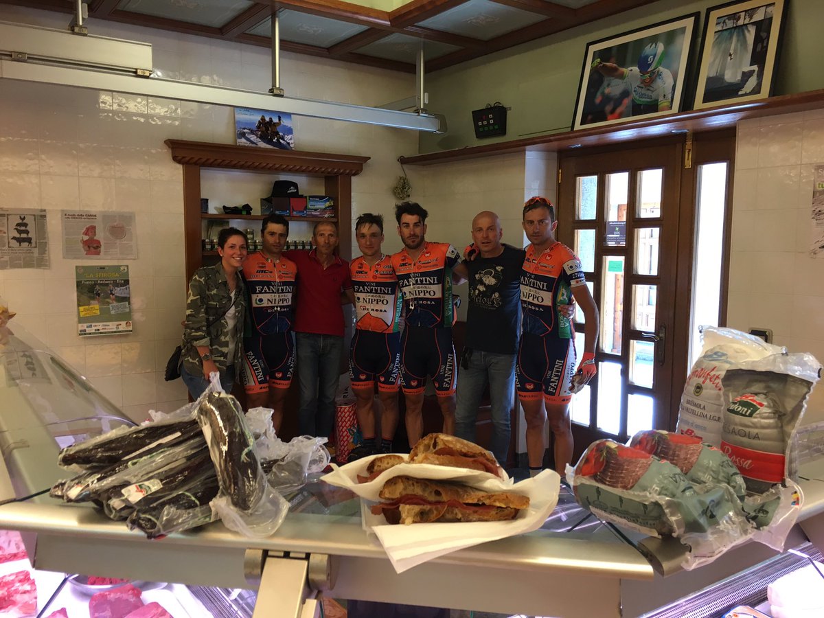 Tappa #bordonsbutcher <a href="/DanieleColli/">Daniele Colli</a> <a href="/MariniNicolas93/">Nicolas Marini</a> <a href="/RichStacchio/">Riccardo Stacchiotti</a>