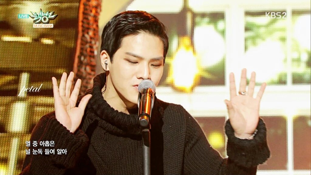 TEENTOP_CAP1104's tweet photo. 네가 즐겨 읽는 책의 밑줄이 되고 싶었으며 
네가 보는 모든 시선 속에 난 서 있고 싶었으며 
네가 간혹 들르는 카페의 찻잔이 되고 싶었다

이정하/네가 좋아하는 영화의 주인공이 되고 싶었다 https://t.co/s0hH6iZfu0