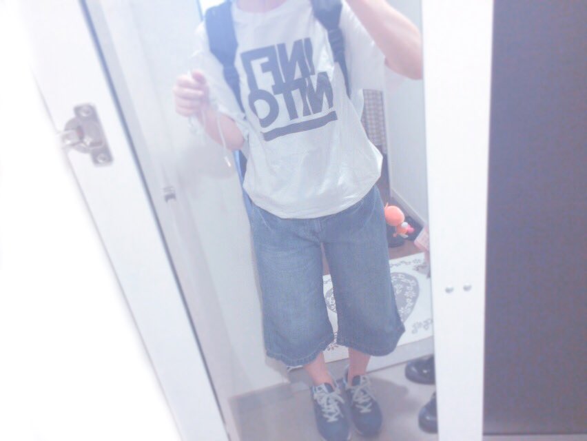 CB_nami's tweet photo. @CB_jiro カリブラＴ着て梅田行ってきます😮💕ボーイッシュだ！
着こなし評価ください🙇🏻✧ https://t.co/Uw2jOWUnsR