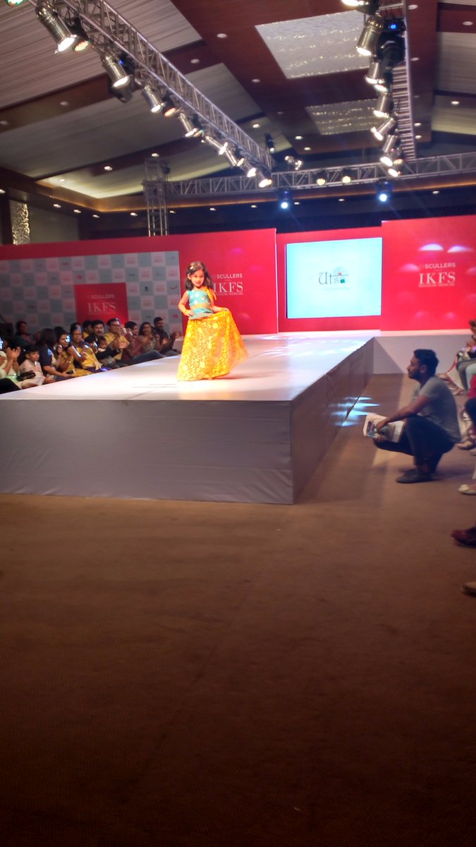 DwingulerIndia's tweet photo. Tiny runway models got to play @ our #DwingulerIndia play area in between the #IKFS - India Kids Fashion Show. https://t.co/2DnKsN1Shz