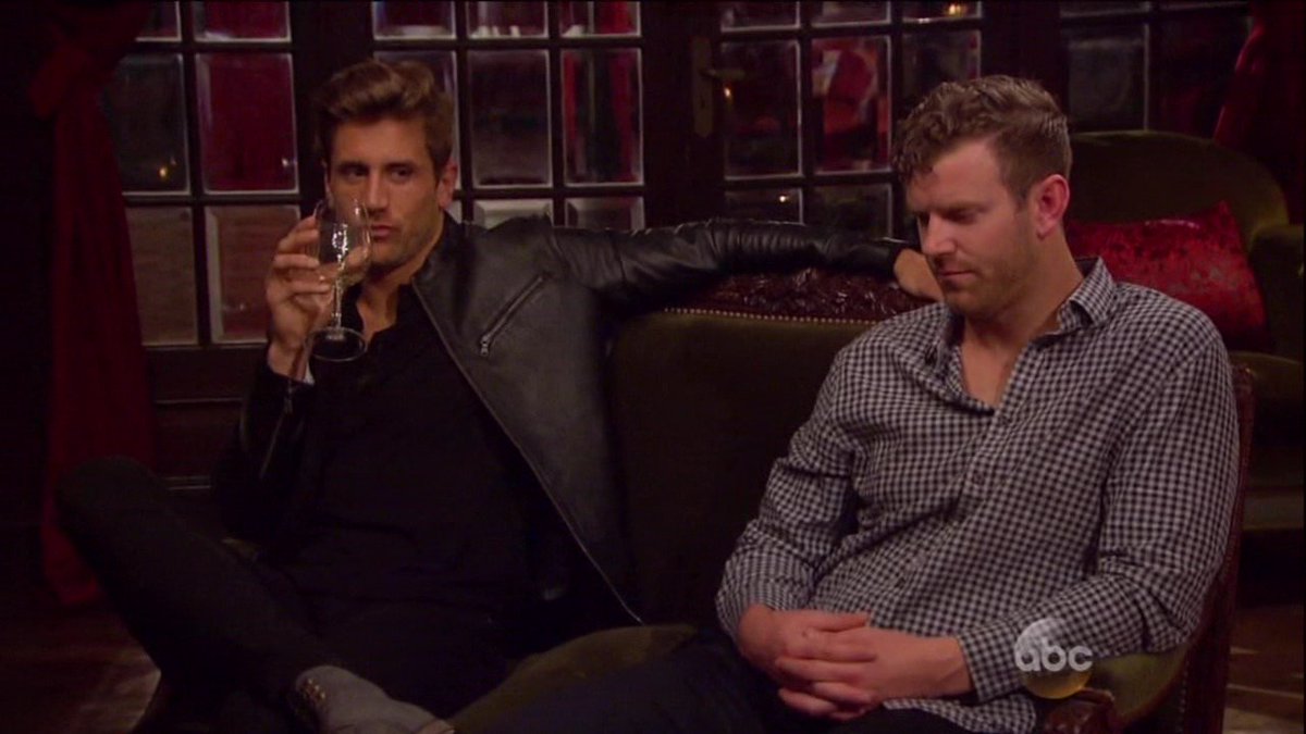 enews's tweet photo. When you're three glasses of wine deep and feeling sassy AF. #TheBachelorette https://t.co/xlG7CXHoT1