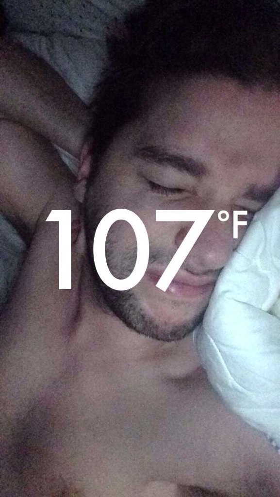 Anchorman270's tweet photo. In #Barstow and not used to this kind of #heat #cantsleep https://t.co/KMD9AmP8PU