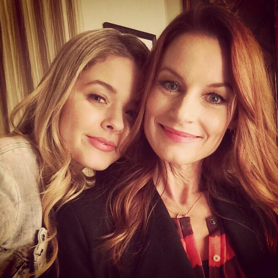 BodaciousMarin's tweet photo. @MendaciousLiar used to come to my house so often, I practically claimed her as my own. https://t.co/gzODp1AMEh