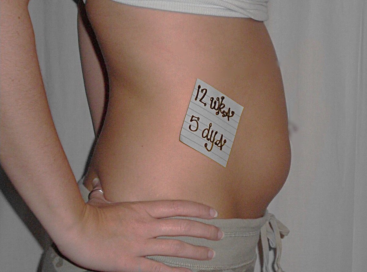 Almost 13 weeks 😱💕 baby is the size of a peach!