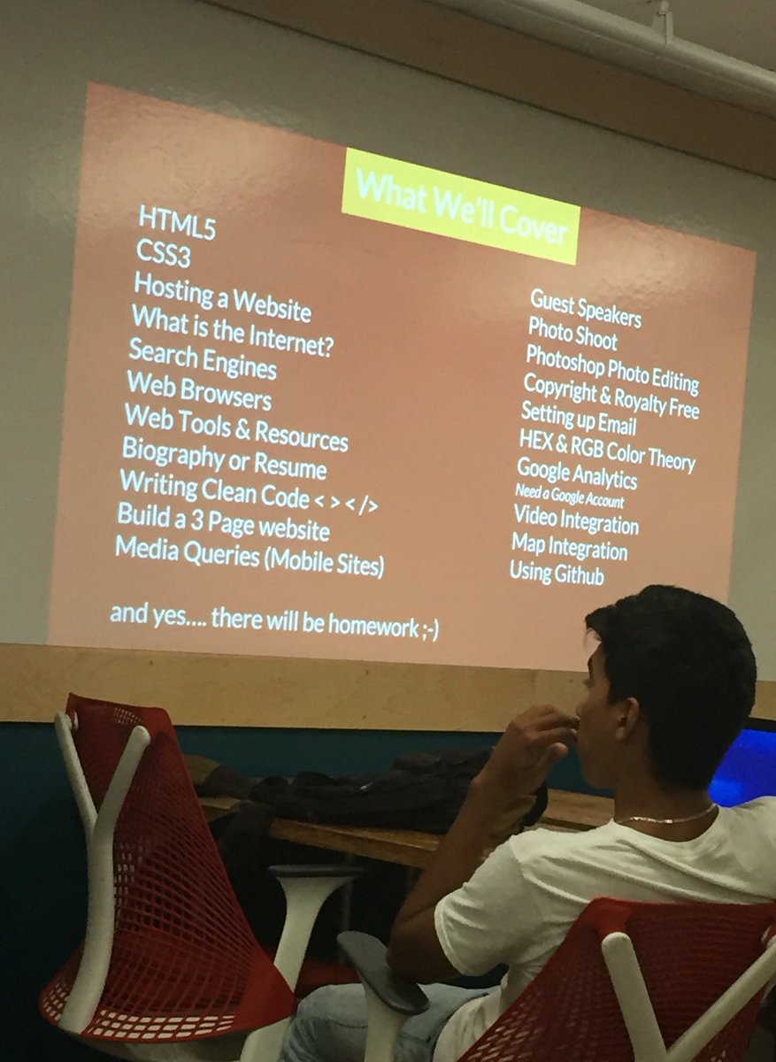 LuluOMedia's tweet photo. #bitwise #bitwiseindustries #Geekwiseacademy @BitwiseFresno taking the 6wk web development course! https://t.co/90ivd9RQAl