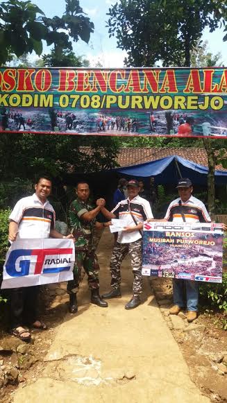 ertigamania's tweet photo. Bentuk Kepedulian Komunitas Erman Indonesia kepada Korban Bencana Alam di Purworejo,Jawa Tengah https://t.co/7TsyYfu65b