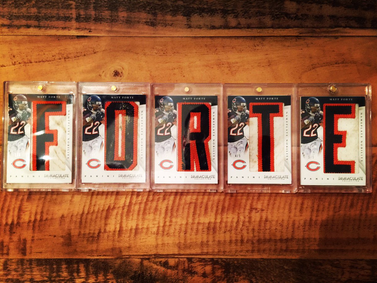 zoomdemon3's tweet photo. @NFL nation! #WhoDoYouCollect @ChicagoBears are covered. @PaniniAmerica @TracyHackler #WalterPayton @MattForte22 https://t.co/dAp7GERBxt
