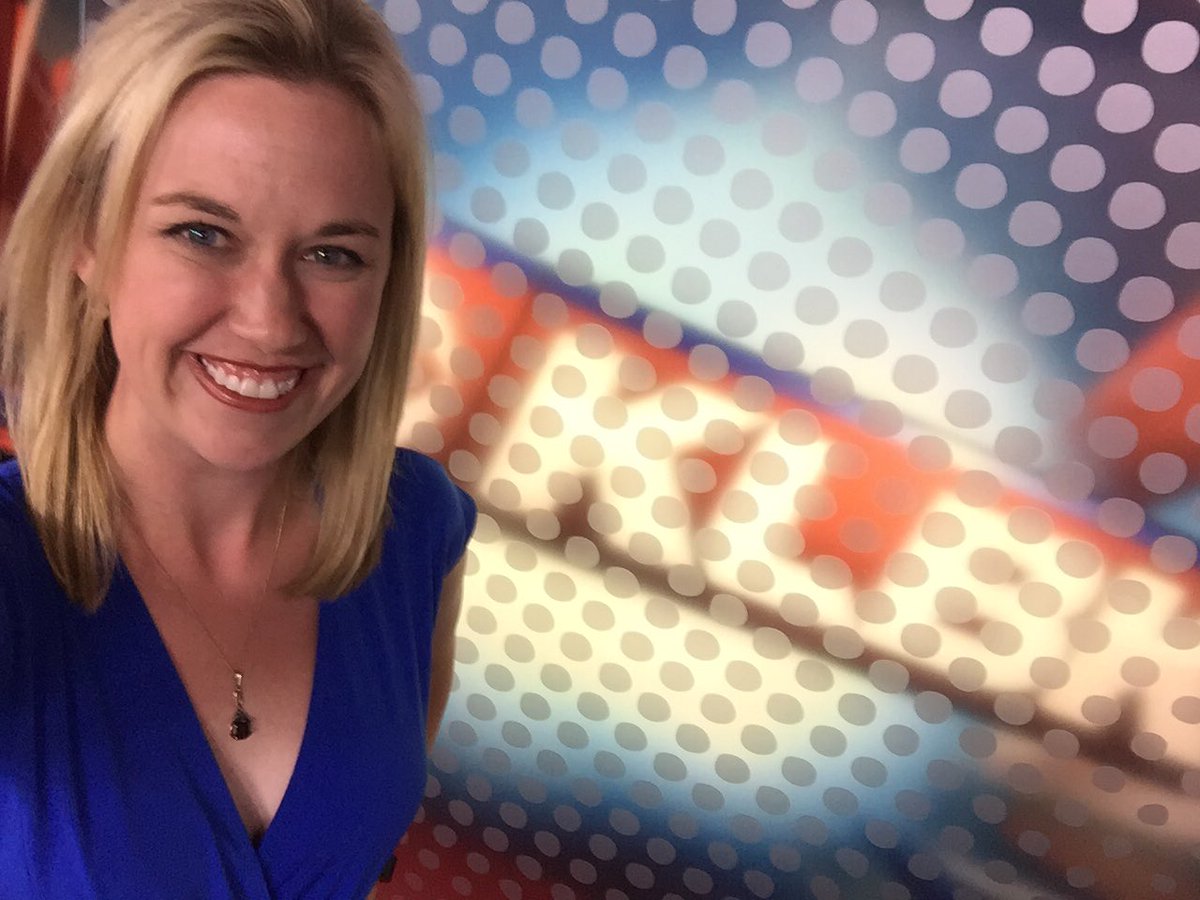 HeidiKayeWx's tweet photo. First day on KLBK is in the books!! #greatfirstday #KLBK #backinthe806 #LOVEIT https://t.co/rzDD2O7lna