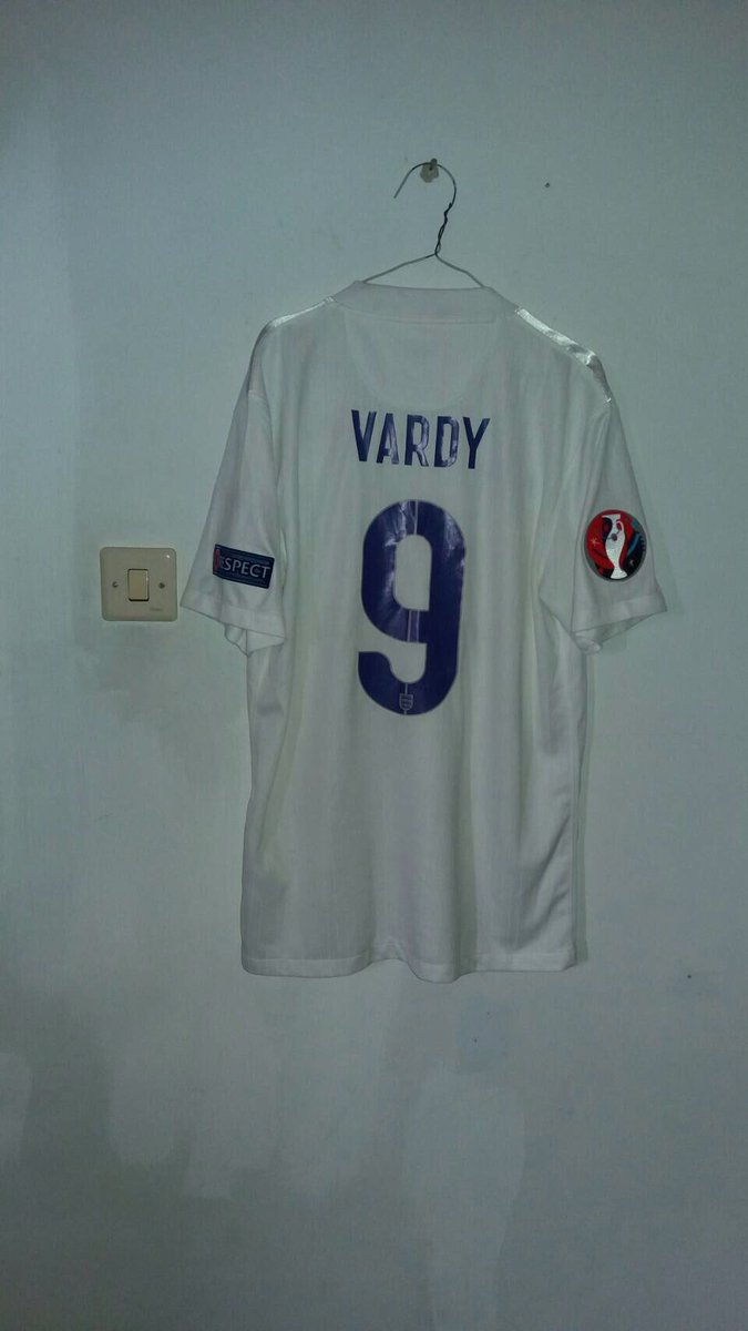 JerseyBertatto_'s tweet photo. #LJB3
Inggris home 14/15
Vardy #9
All Remake HK
Medium (74x54)
Mint
OB 0 https://t.co/4Qho6H3rTJ