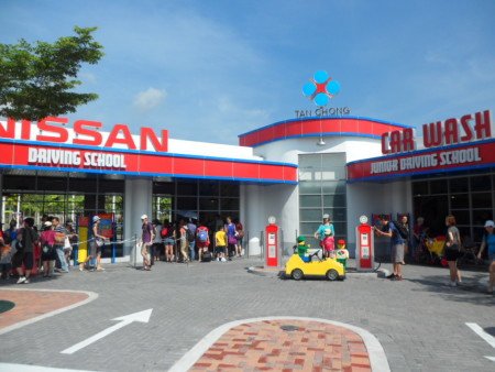 bimtrio's tweet photo. Review Things that must be done in legoland https://t.co/6WO9UARYI6 https://t.co/8H6Mx5PrJX