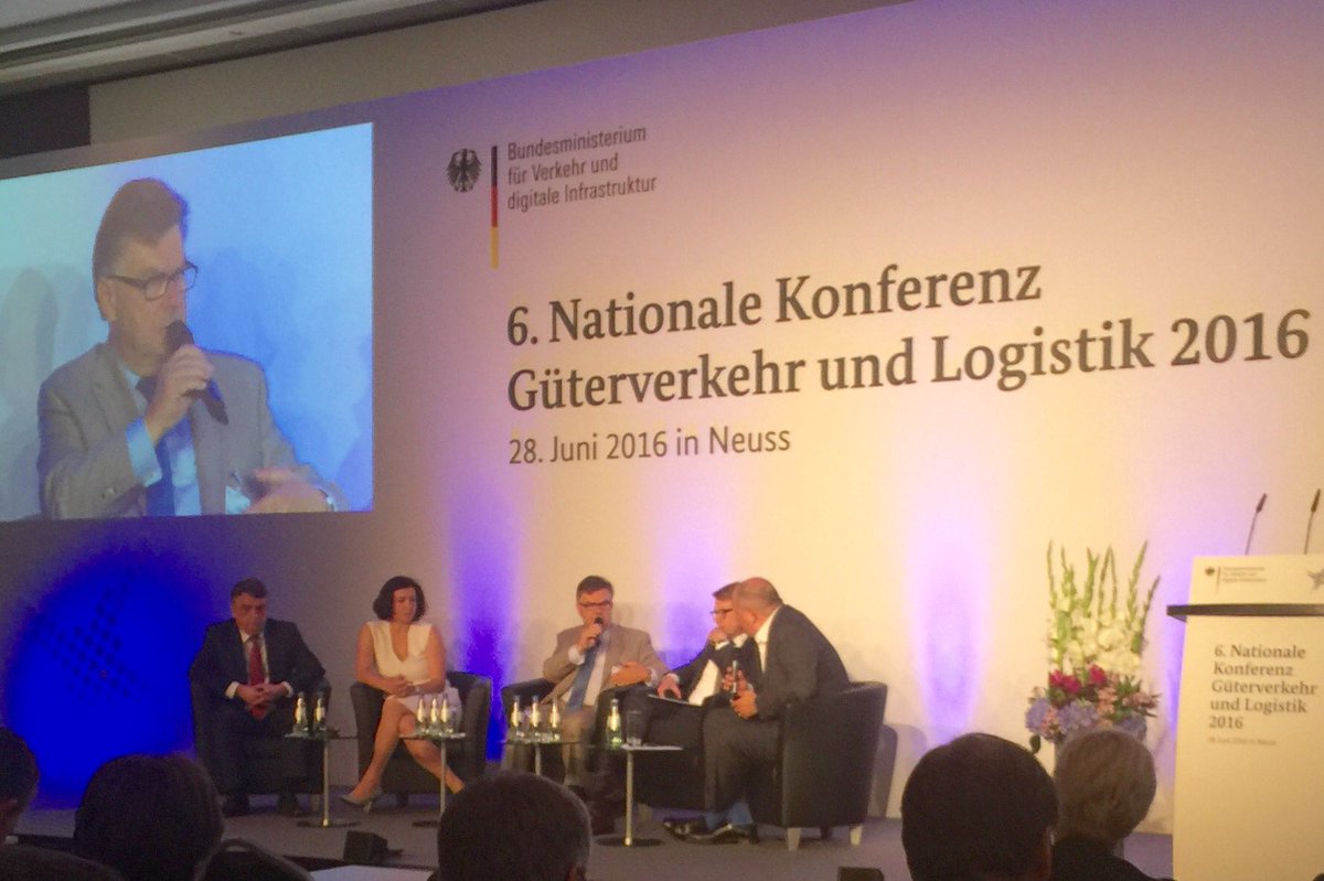 profclausen's tweet photo. BGL-Präsident #Wandt auf GV-Konferenz: Berufskraftfahrer (und Bäcker) mit Nachwuchssorgen & international 'Wildwest' https://t.co/aFFRy5Q6Ym