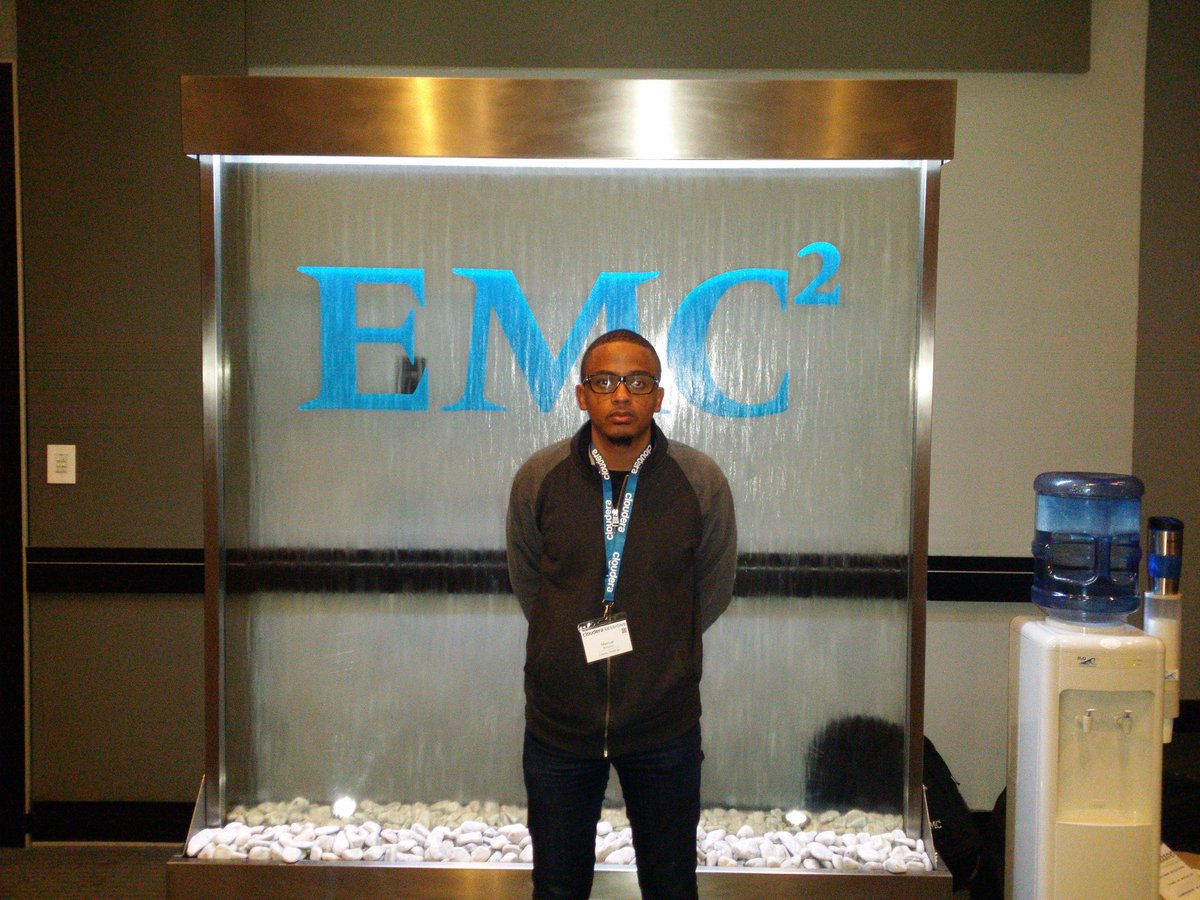 Mannypac01's tweet photo. @EMCSADC big data the future... #cloudera #emcsadc https://t.co/r7zfxyl0Gi