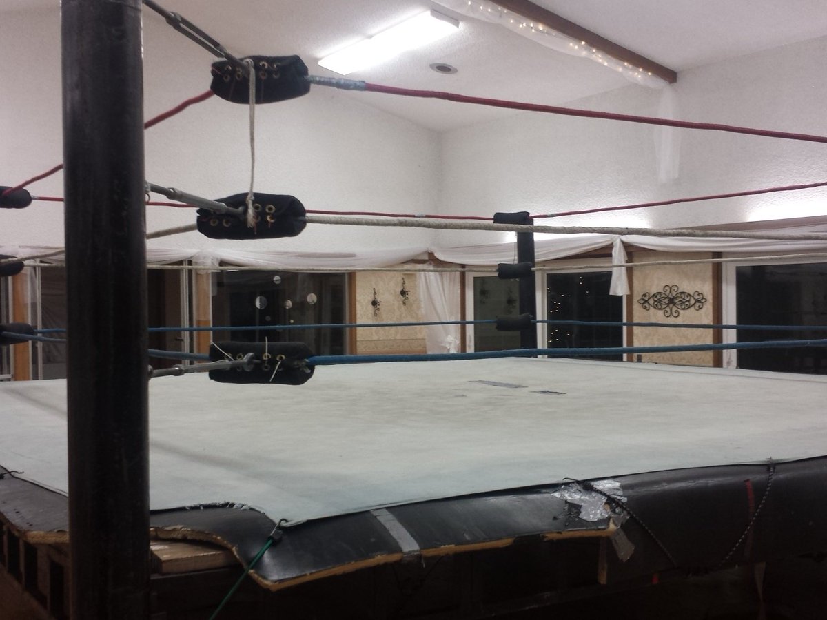 CWFHtraining's tweet photo. Theme of tonight's conversations were making wrestling work for you and not the other way around. https://t.co/MwYBligq6a