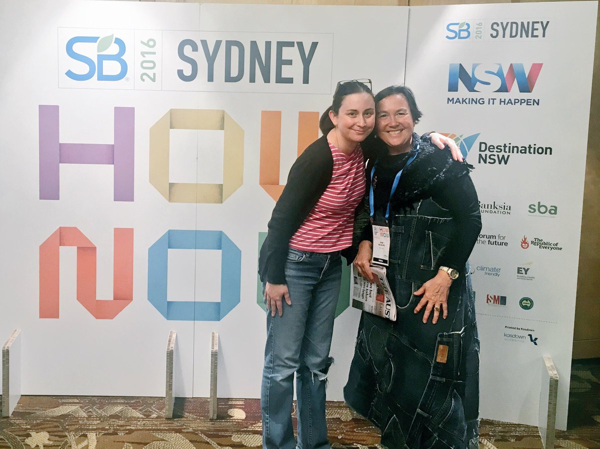 So lovely to finally meet #upcycling guru <a href="/janemilburn/">Jane Milburn OAM</a> in person today! 💚♻️👗 #sb16syd