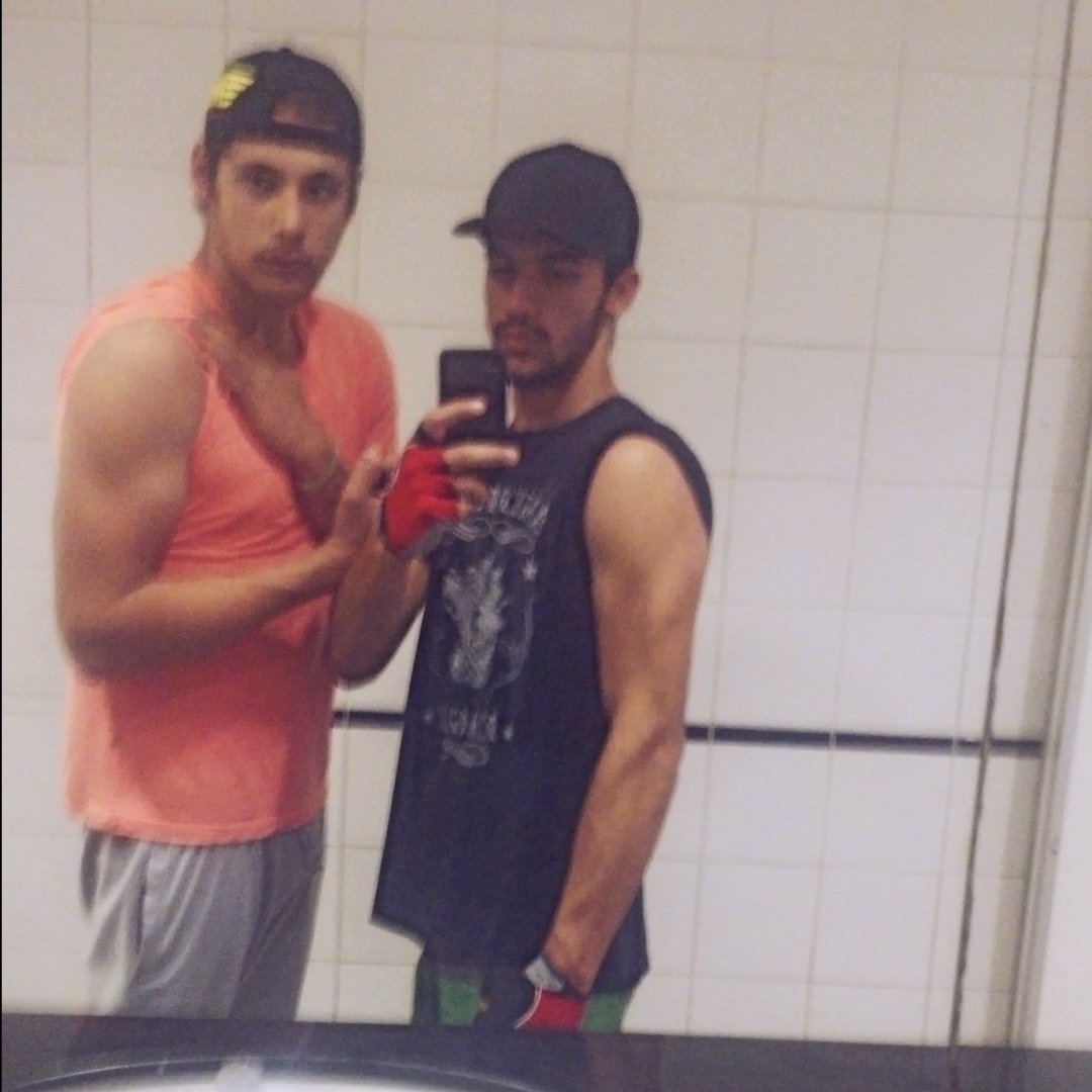 dylan schroeder (@dylan1999ivor) on Twitter photo 