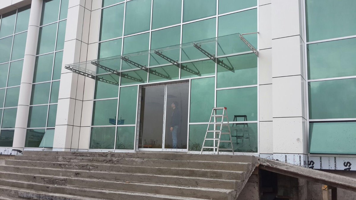 Iltakapi's tweet photo. https://t.co/lUMLYHOJ8m #çelikkonstrüksiyon #fabrikakapıları #inşaat #hangar #ilta #türkiye #batumi #georgia https://t.co/azTKFIDn4O