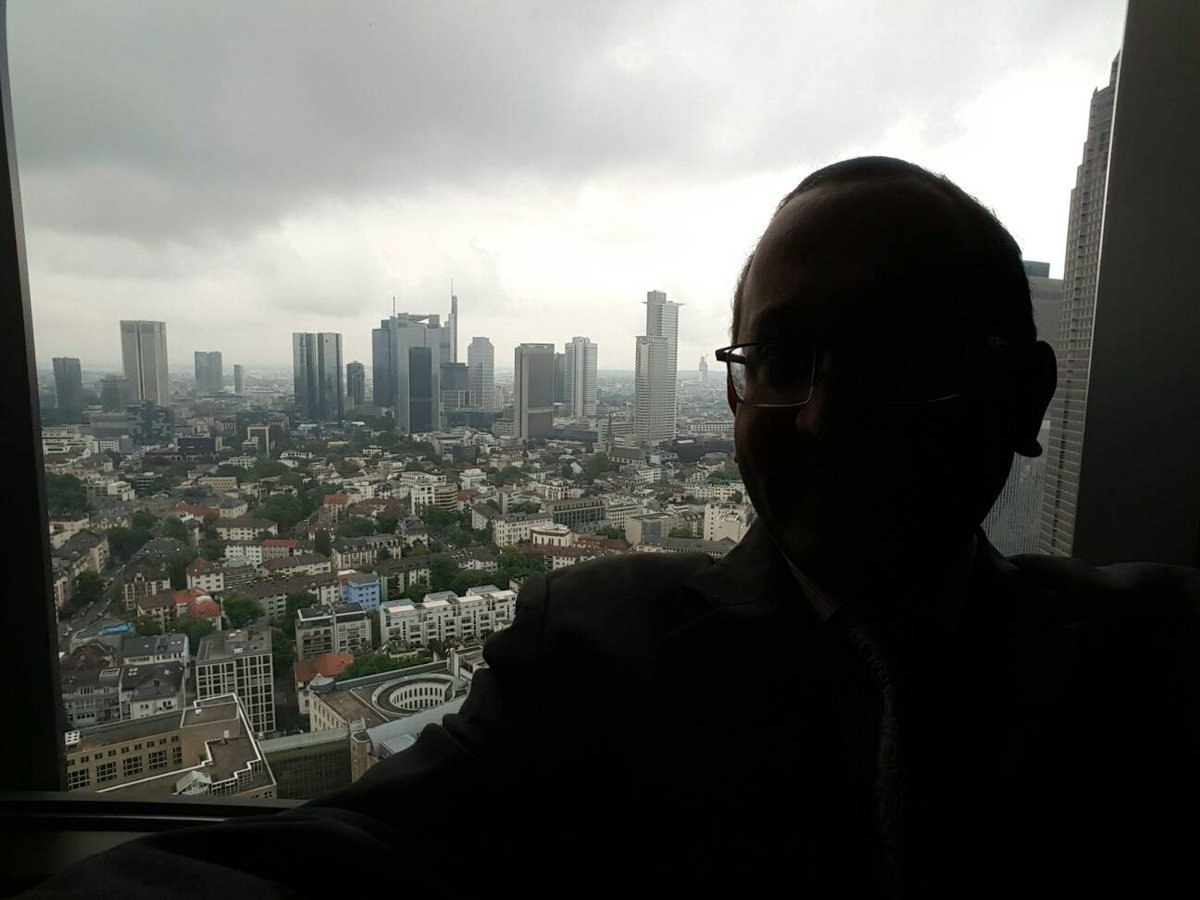 mohammadzaman's tweet photo. GM Frankfurt! #PeakofExcitement for #FusionLaunch, the #EnterpriseCloud of @vodafone with @virtustream #YestoFuture https://t.co/23tvL1vvJd