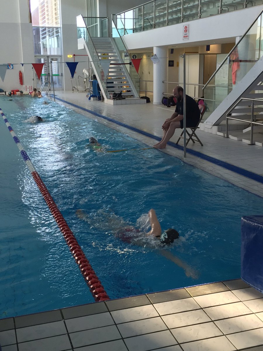 derwentsideasc's tweet photo. Young swimmers challenging their under water skills this morning. @swimrob #5thstroke #underwater #fastskills https://t.co/kvFX1k2cXU