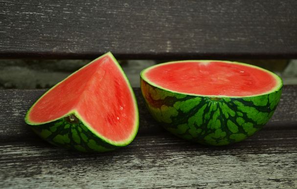 SanoManjar's tweet photo. El placer de #comer en verano https://t.co/aYlJms7A04 D @telecincoes #productosSM #verano #alimentos #calor #foodie https://t.co/tUgce91I4G