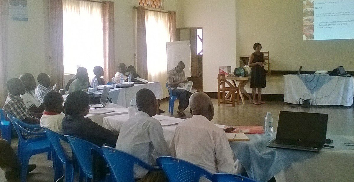 TUNADO_Bees's tweet photo. #reflectionmeeting in Masindi supported by @UgandaTrias. Presentation from @TUNADO_Bees program manager, Ms. Birungi https://t.co/BMqjh3LacL