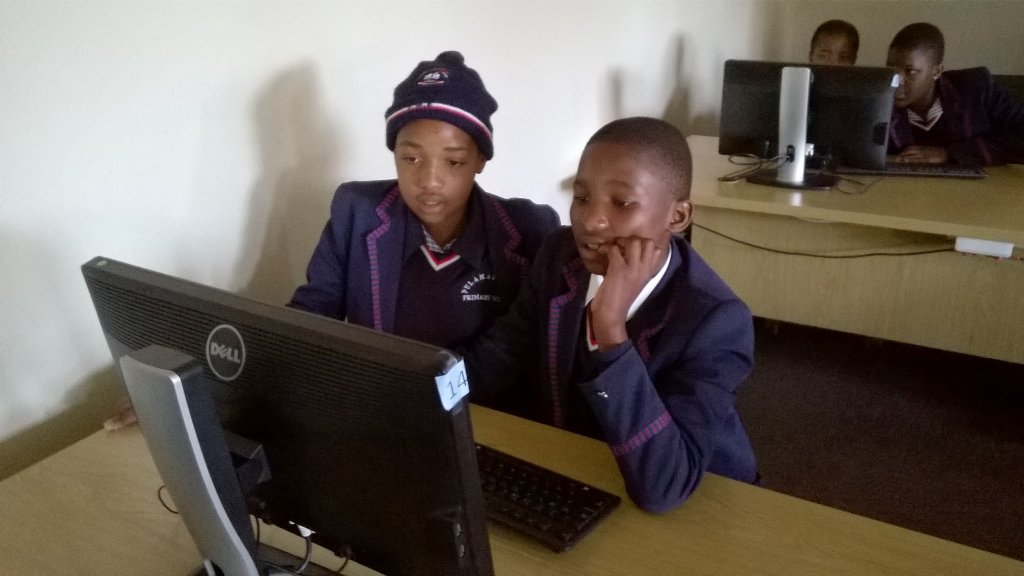 PhutiRagophala's tweet image. @African_EduWeek : Yesterday I engaged my learners on coding as part of observing computer science week. Great!