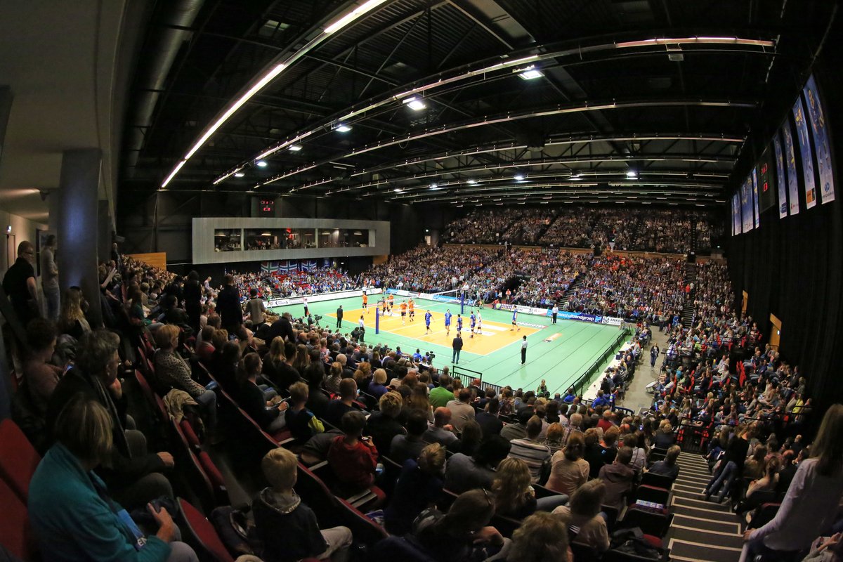 volleybalkrant's tweet photo. Bondsraad stemt in met eredivisieplan https://t.co/XkobU2vGnn #Nevobo #Bondsraad #Eredivisie #volleybal https://t.co/mY9o7mz4i5