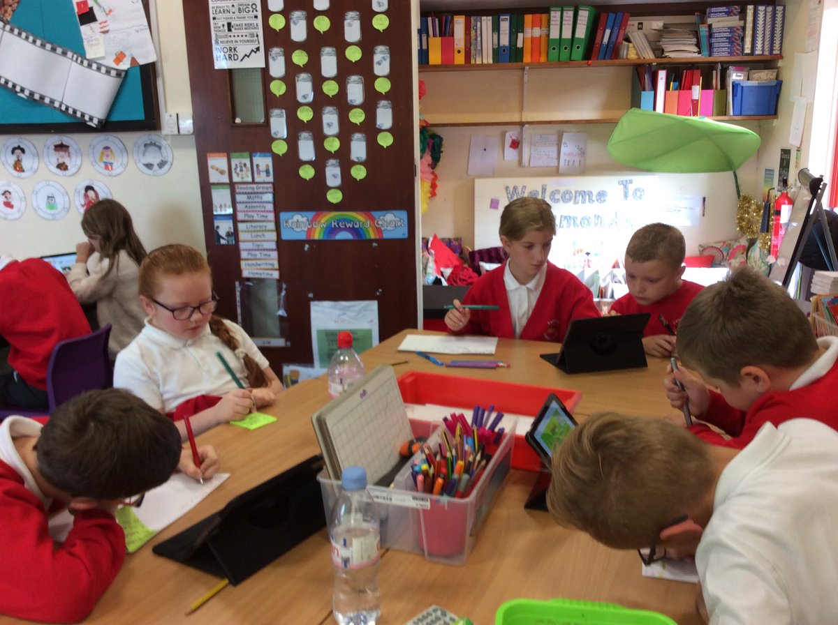 head_primary's tweet photo. Diamonds learning about persuasive writing..... https://t.co/r4yBC5IhgY
