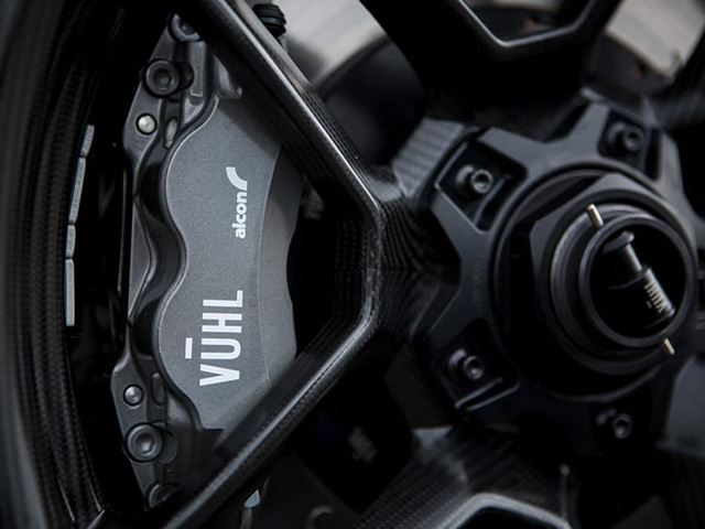 AlconUK's tweet image. By far one of our favourite cars at @fosgoodwood, the @VUHLAutomotive #05RR.
#alconbrakes👌