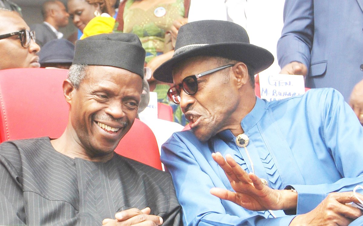 maziibe_'s tweet photo. VP: sir can you believe our youths are fighting over makeup on Twitter.
PMB: I swear they are not suffering enough https://t.co/J0xiNqFIvZ