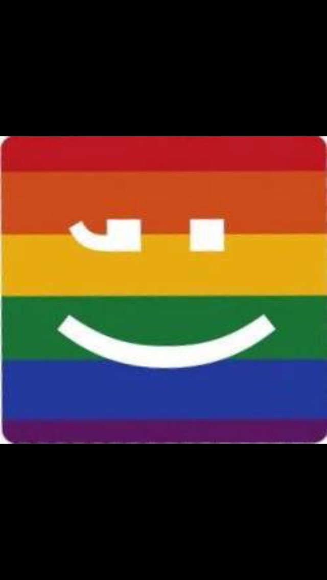 compromisVLX's tweet photo. NO #LGTBfòbia.
Feliç Dia de l' #Orgull2016 https://t.co/rtM3ai1OoE