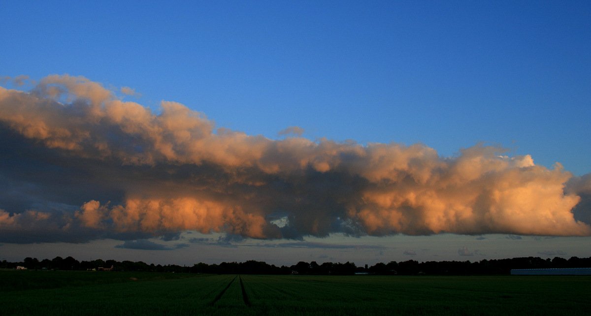 koos_spakman's tweet photo. Zonsondergang https://t.co/iWfcc0yXil