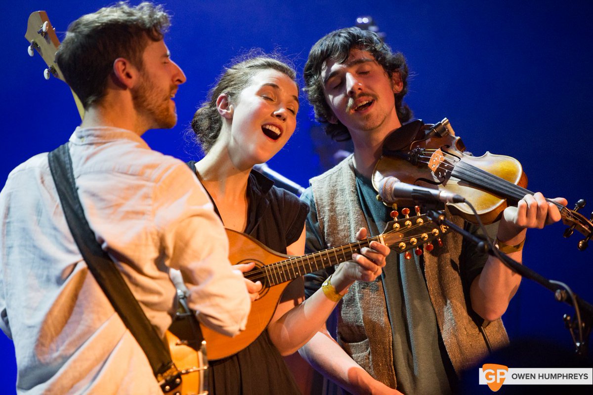 GoldenPlec's tweet image. In Photos: @InterludeFest with @LisaHannigan and @September_Girls  bit.ly/290vP6i