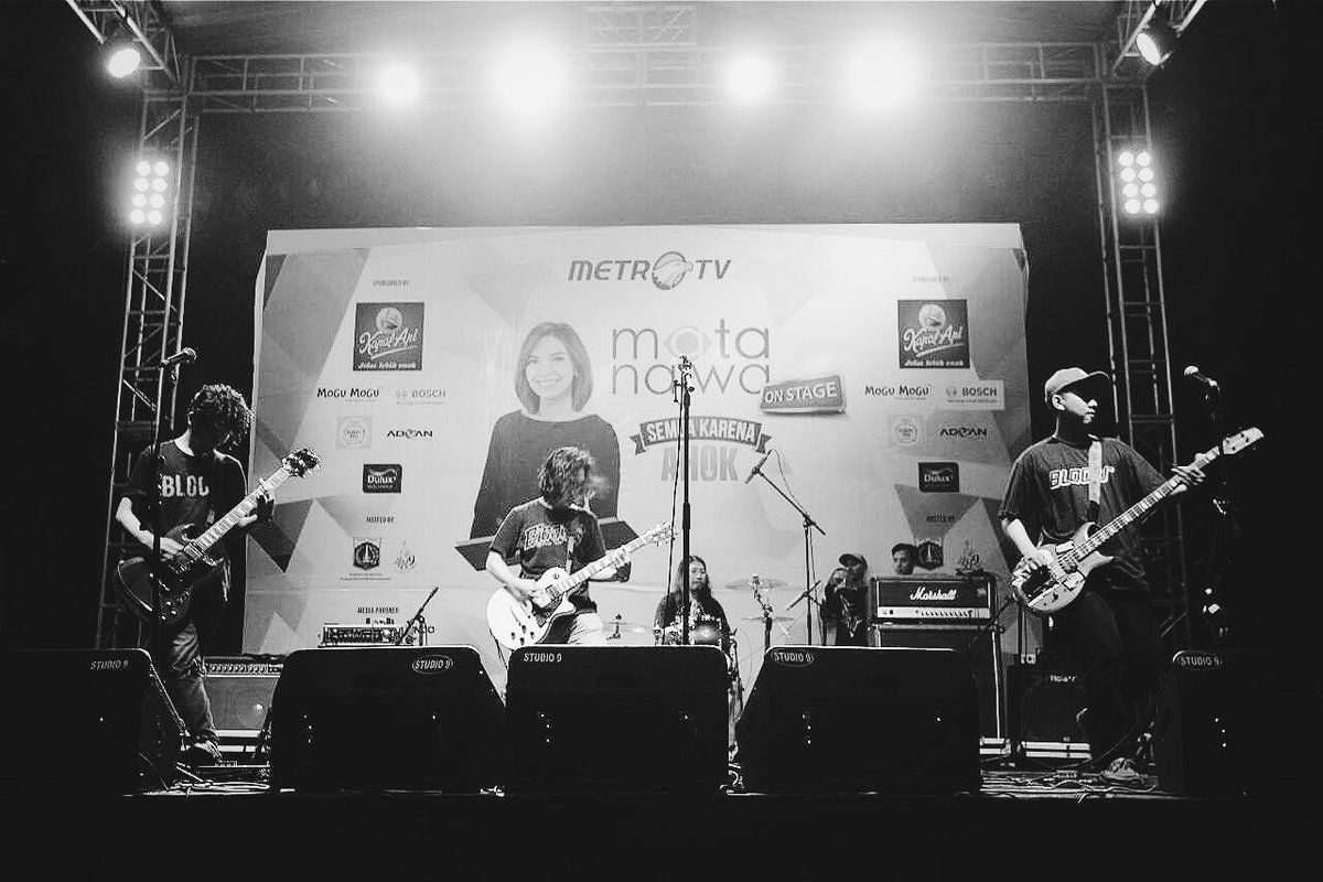 MIFTAH (@mipmiftah) on Twitter photo Thanks <a href="/MataNajwa/">Mata Najwa</a> <a href="/MetroTVToday/">METRO TV TODAY</a> <a href="/BloodsCloth/">Bloods Industries</a> <a href="/bloods_TNG/">Bloods Tangerang</a> <a href="/DetectedOverall/">DETECTED OVERALL</a> #semuakarenaahok Thanks <a href="/MataNajwa/">Mata Najwa</a> <a href="/MetroTVToday/">METRO TV TODAY</a> <a href="/BloodsCloth/">Bloods Industries</a> <a href="/bloods_TNG/">Bloods Tangerang</a> <a href="/DetectedOverall/">DETECTED OVERALL</a> #semuakarenaahok