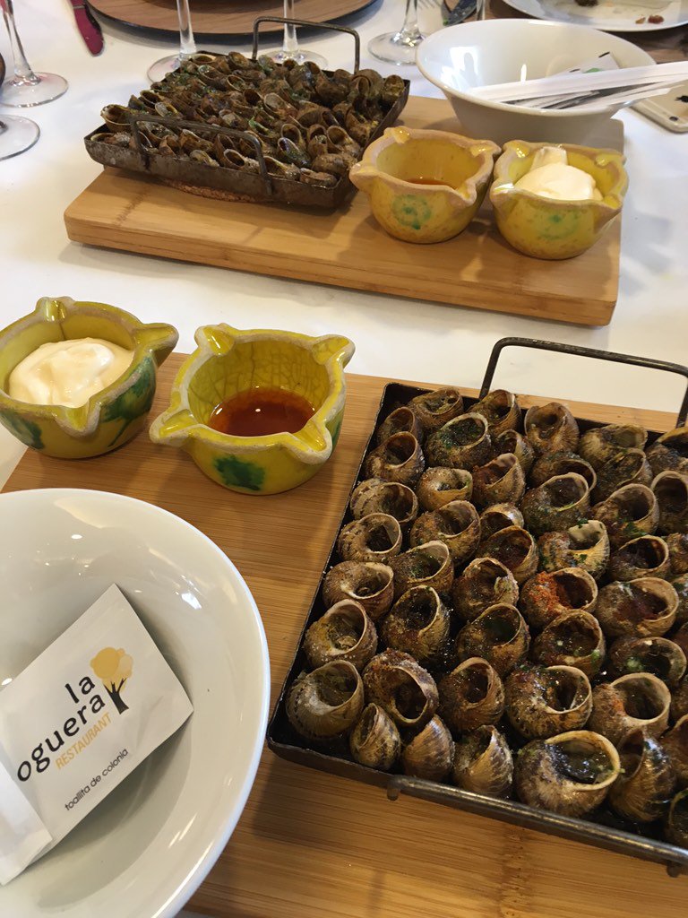 LaNogueraRest's tweet photo. els millors caragols de Lleida!! No doubt! #lanogueracamping #restaurant #lleida #caragols #santLlorençdeMontgai https://t.co/AgvYFwM0B0