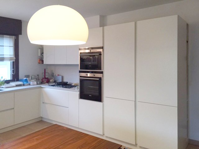 GruppoEuromobil's tweet photo. Elena di Udine ha scelto la nostra Cucina #FiloAntis33 laccato bianco opaco. #casedafan https://t.co/rNiVoYdODK https://t.co/yh9FpPLqF1
