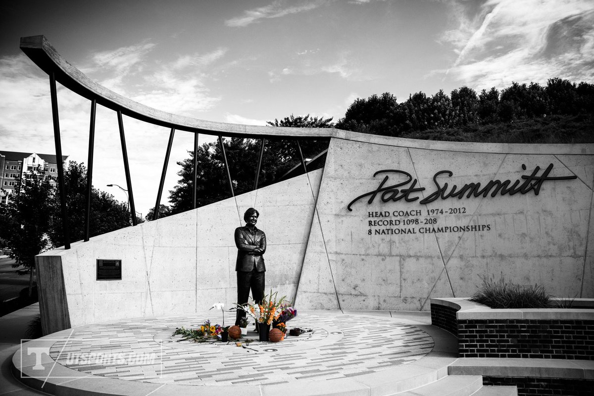 Vol_Photos's tweet photo. #RIP https://t.co/FvkY4ZsCer