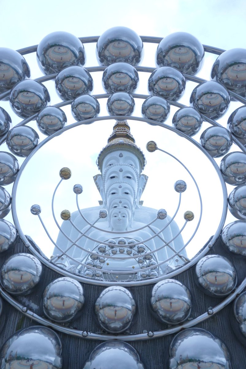 paiteawgun's tweet image. ความงามที่แม้ภูเขายังบดบังไม่ได้ 😊 #วัดพระธาตุผาซ่อนแก้ว จ.เพชรบูรณ์ #ReviewThailand