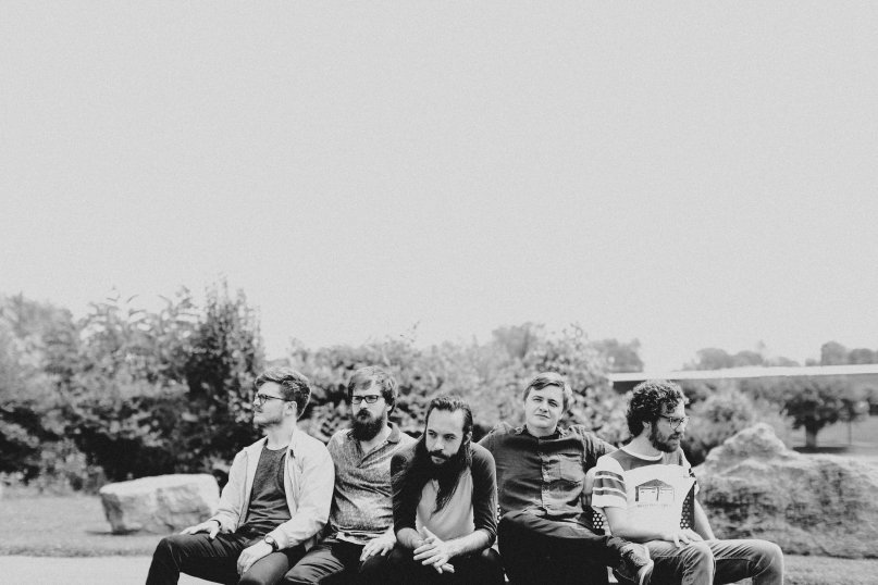 consequence's tweet photo. Knoxville folk rockers Cereus Bright premiere a wistful new track, "American Dream": https://t.co/deDK3SI3iZ https://t.co/Jws1zpiHHy