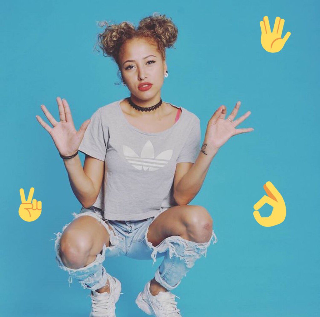 Brit Chic Magazine tweet media